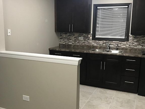 3rd image of 1900 N Green Ln N APT 2A
