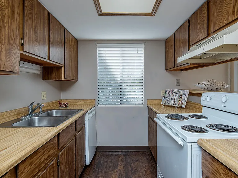 17003 E Tennessee Dr #104 — Photo 9