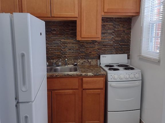 3rd image of 451 Clearview Dr APT G