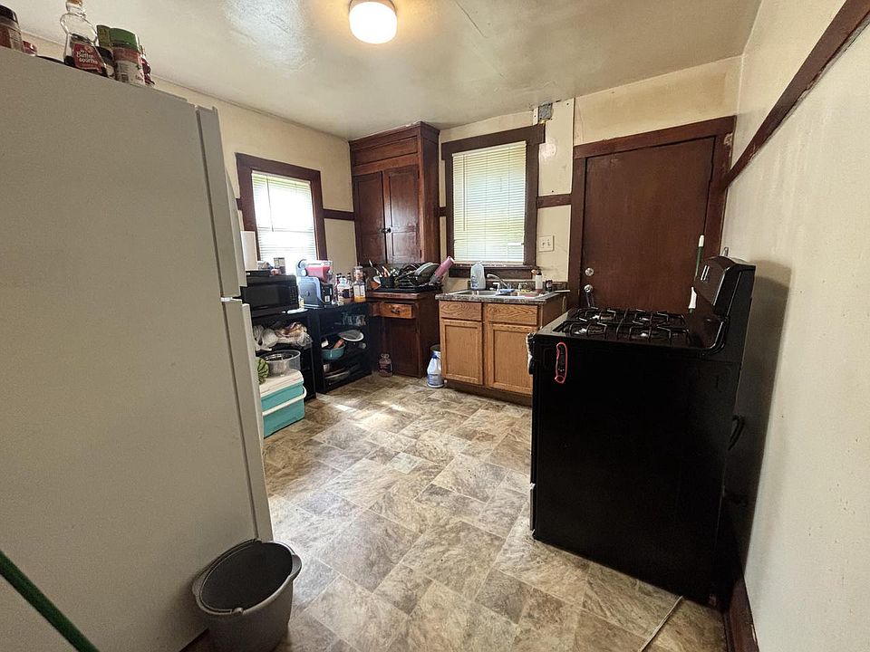 2nd image of 4625 N Hopkins STREET #4625A
