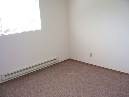 5th image of 601 N Baker Ave APT 403