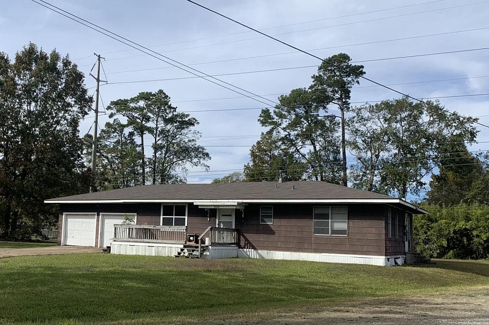 1st image of 3406 Maplewood Dr