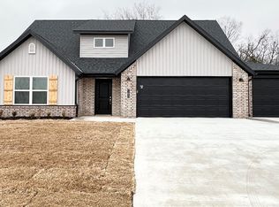 103 Phyllis Farm Rd, Prairie Grove, AR 72753