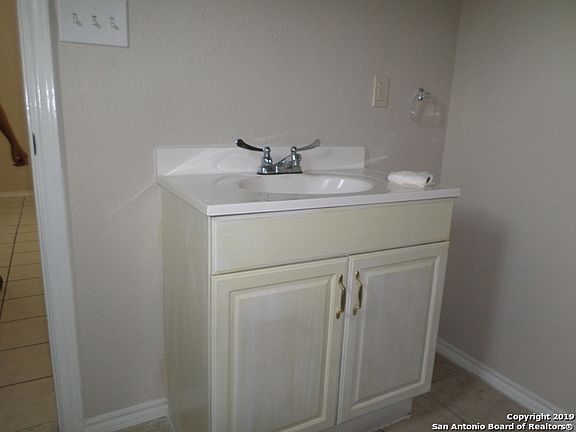 4th image of 1201 S San Ignacio Ave