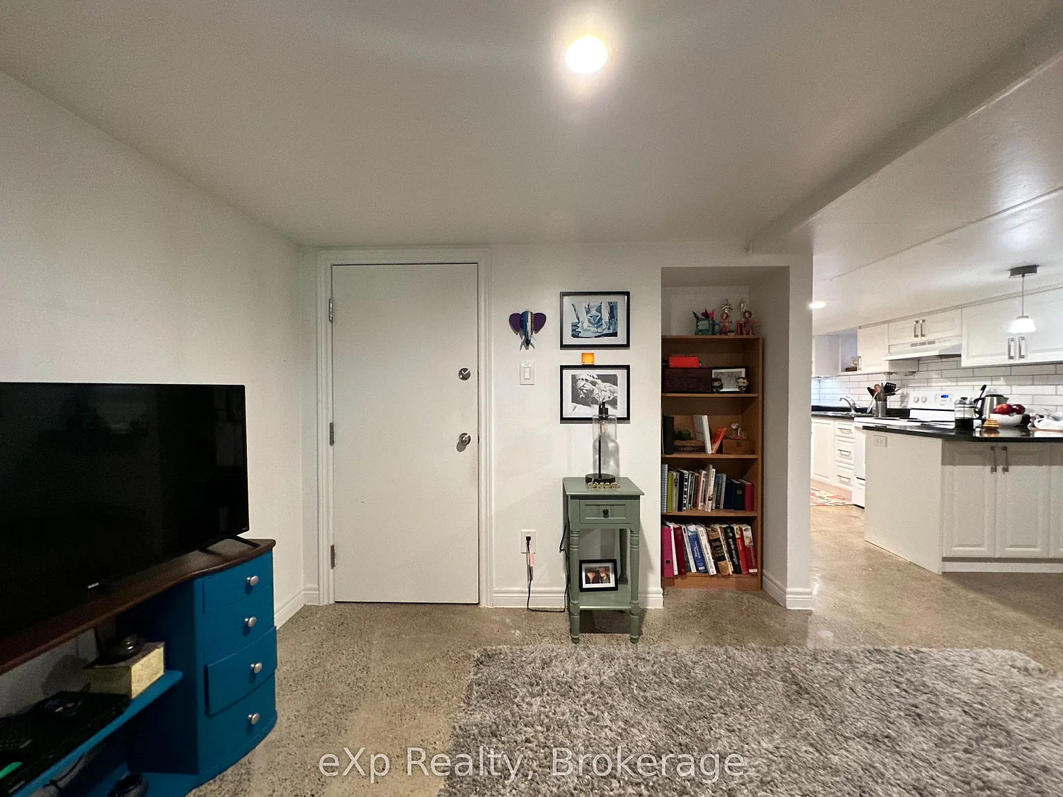 2 bed, $1,950 — Photo 2