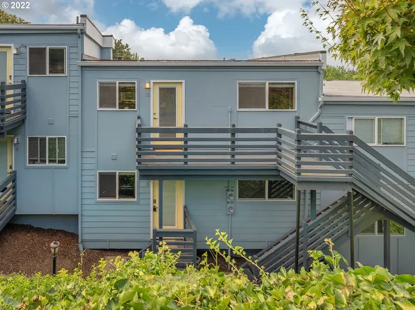 1300 NE 68th Ave APT 12, Portland, OR 97213