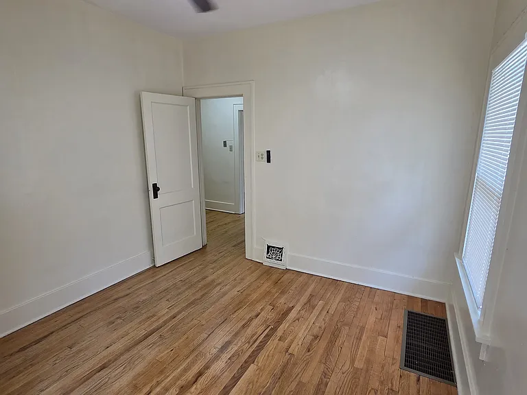 807 W Franklin St #807 — Photo 14