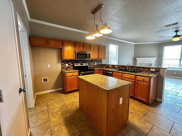 8640 Rainy Lake Dr — Photo 8