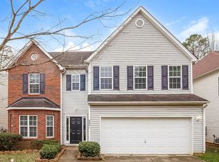 8627 Oak Dr NE, Charlotte, NC 28269