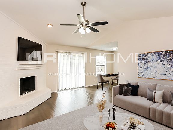 4th image of 1729 Wurzburg Dr