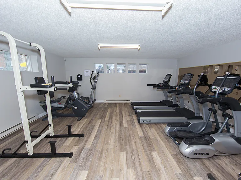 1310 Nesbitt Dr — Photo 8