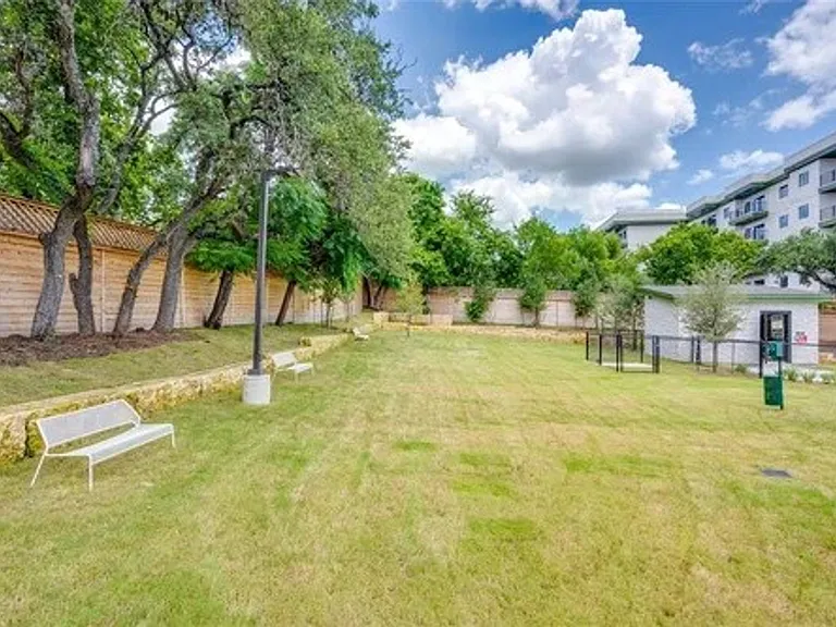 4802 S Congress Ave — Photo 11