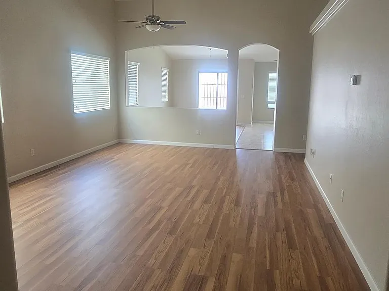 3411 W Sunland Ave — Photo 9