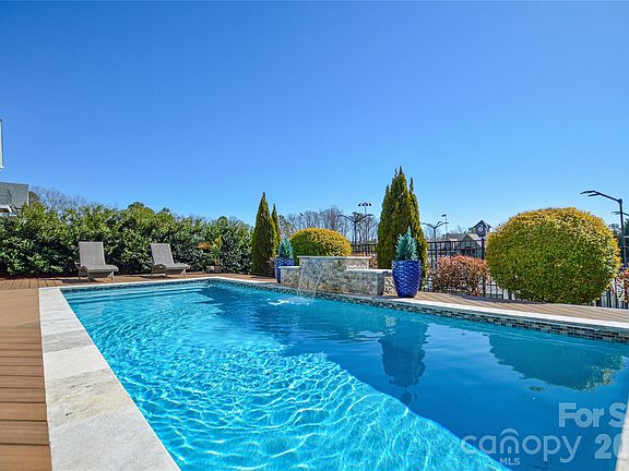 4th image of 13204 Terrace Court Dr
