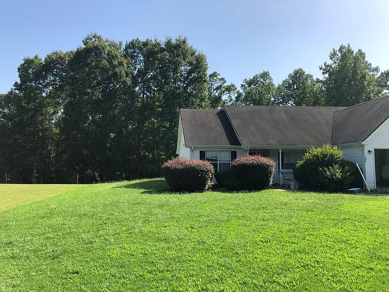 185 Butler Bridge Cir — Photo 2