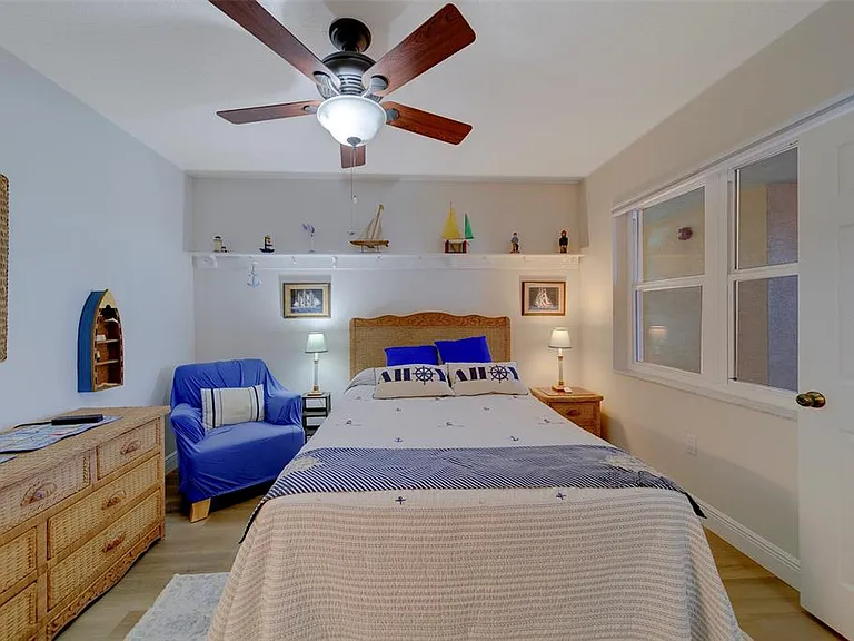 16700 Gulf Blvd #423 — Photo 40