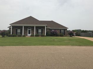 244 Charlene Dr, Byram, MS 39272