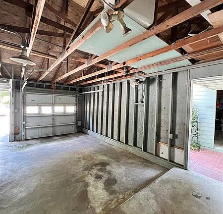 4th image of 2612 SW 14th Dr #2612