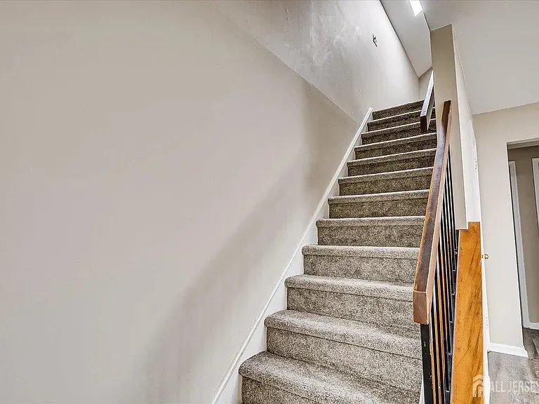132-H Beverly Hill Ter — Photo 11