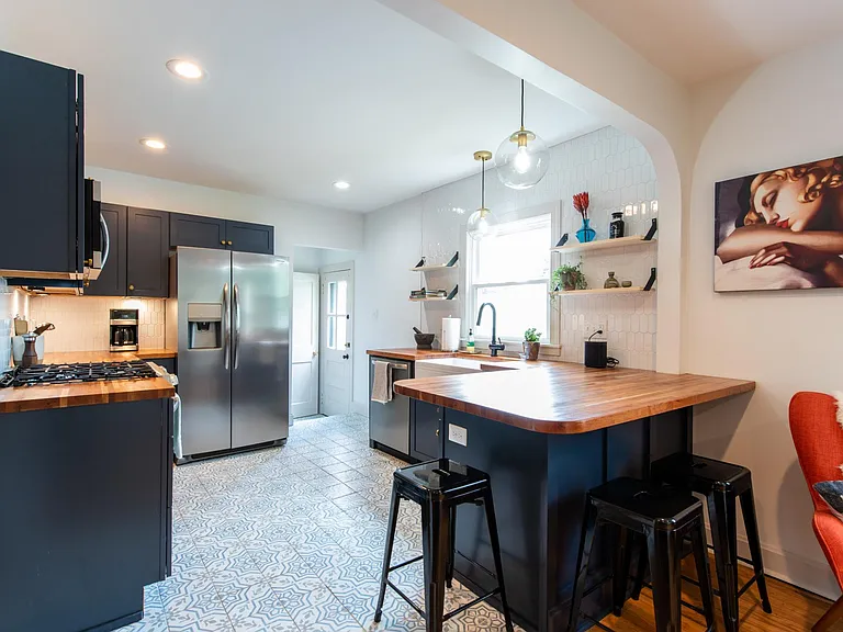 1229 Rammers Ave — Photo 9