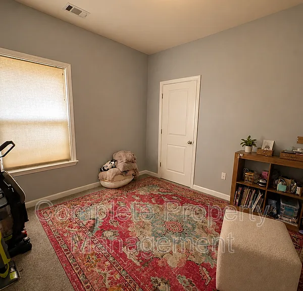 109 Oxmoor Place Cir — Photo 5