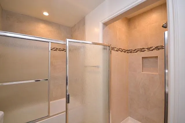 1112 Ocean Park Blvd #D — Photo 9