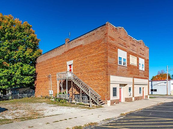 2nd image of 102 S Main St