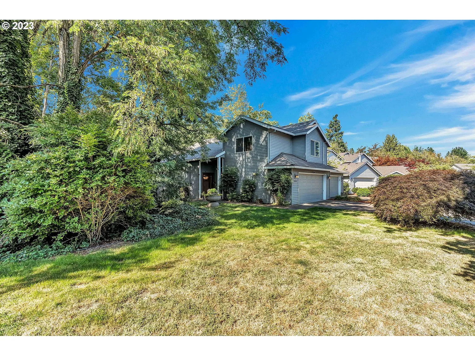9455 SW Claridge Dr photo 1