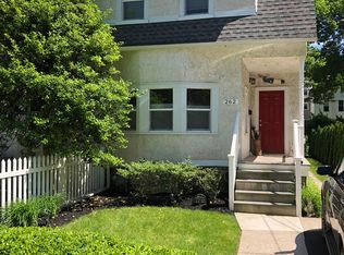 262 Willow Ave, Wayne, PA 19087