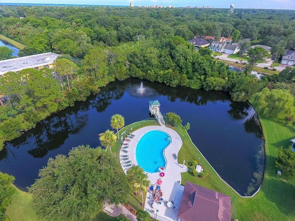 Summersands Community POOL Neptune Beach, Florida