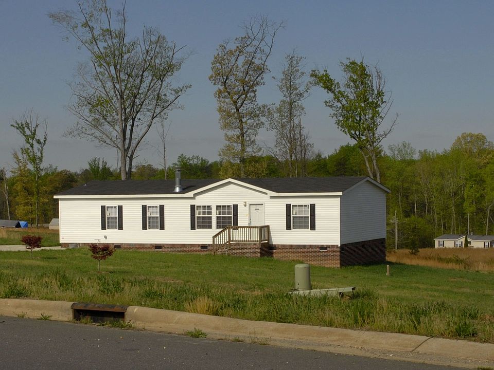 1st image of 1128 Peppertree Dr