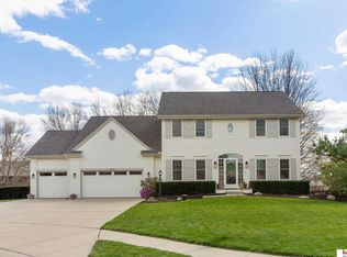 18521 Marinda Cir, Omaha, NE 68130