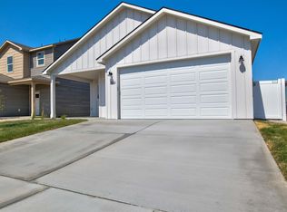 3640 Nuthatch St, Richland, WA
