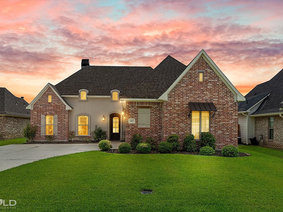 1st image of 402 Halifax Cir