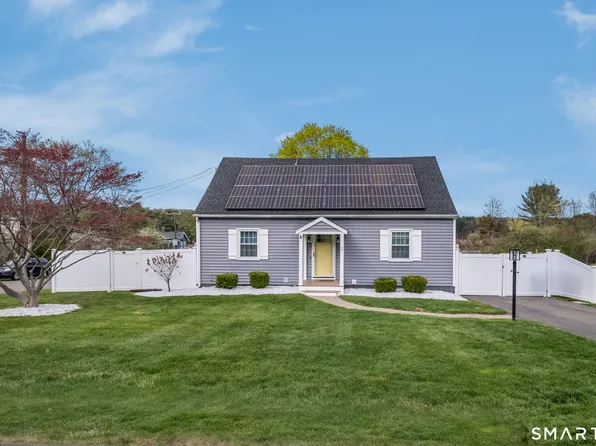 2 Lakeview Terrace, Branford, CT 06405