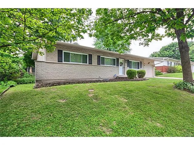 1226 Coronation Dr photo 1