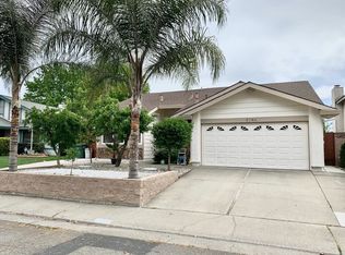 3764 N Country Dr, Antelope, CA