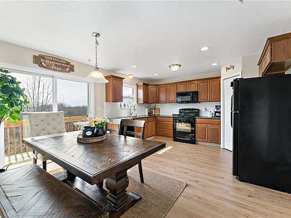 2nd image of 259 Grace Manor Dr
