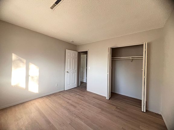 3rd image of 2134 E Locust St APT 5