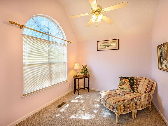 5th image of 907 Park Crest Ct