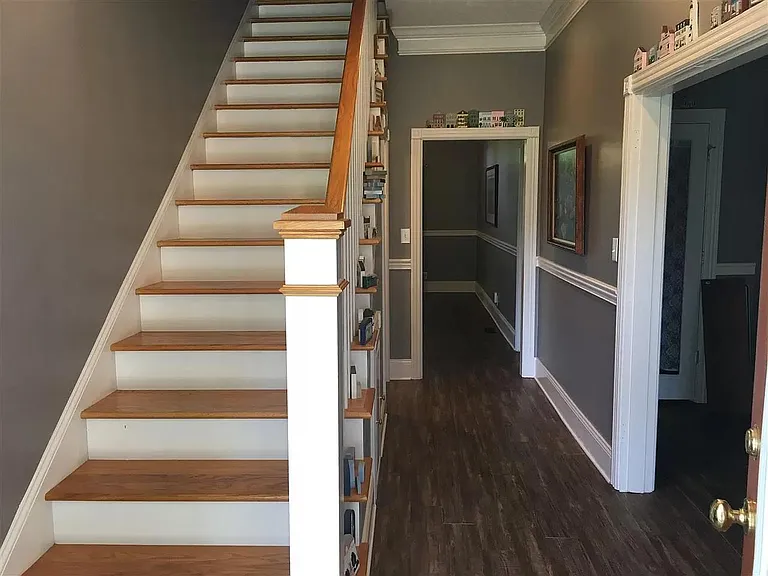 209 N Bedelia St — Photo 35