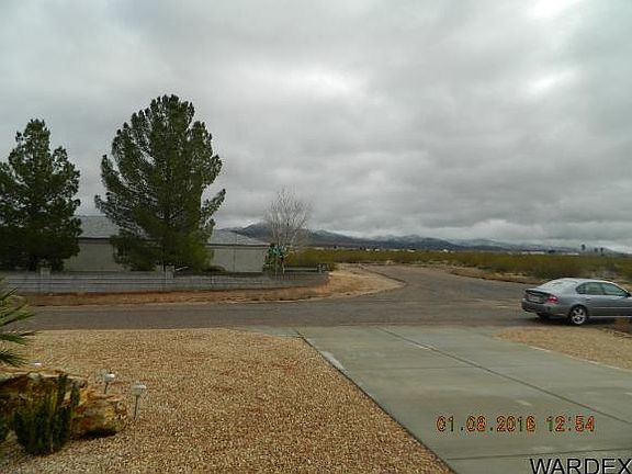 3rd image of 9085 N Villa Dr