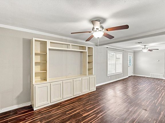 5th image of 544 N Dison Dr