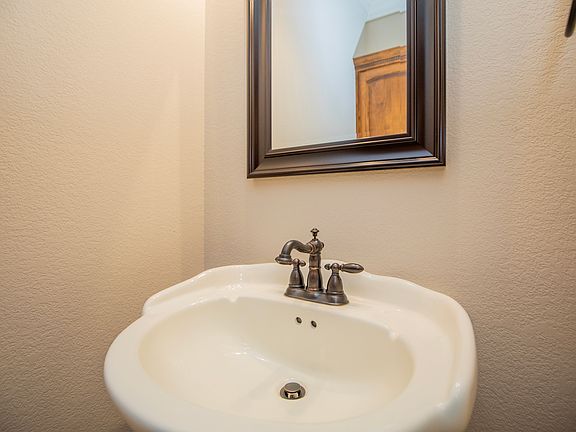 4th image of 5504 S Turnberry Rd