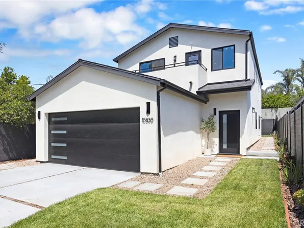 10830 Mather, Sunland, CA 91040