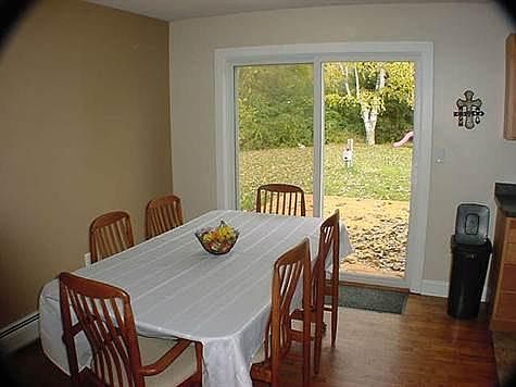 Dining/slider