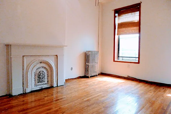 Rented by Compass | media 21