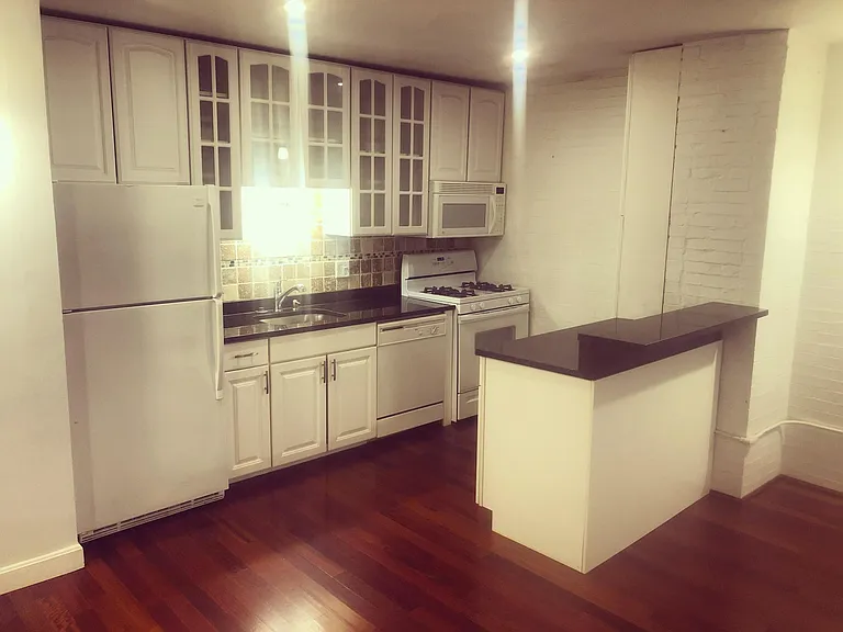 42 Chauncy St #4A — Photo 26