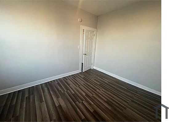 1st image of 274 Vreeland Ave #V4