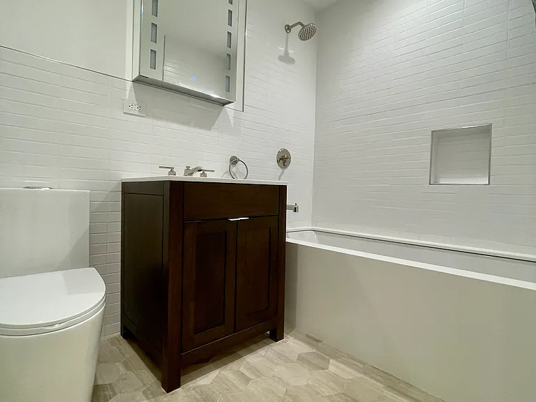 15 E 31st St #3 — Photo 21